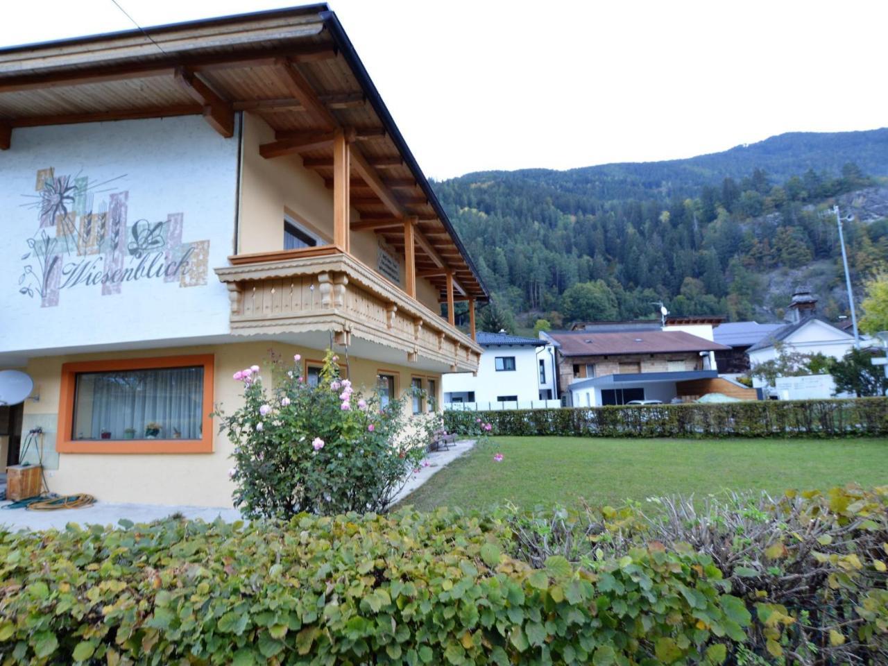 Cozy Apartment In Oetz Close To Ski Area Kültér fotó